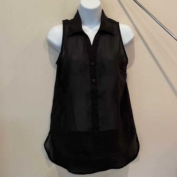Rue21 sheer sleeveless button-down shirt - Picture 2 of 7